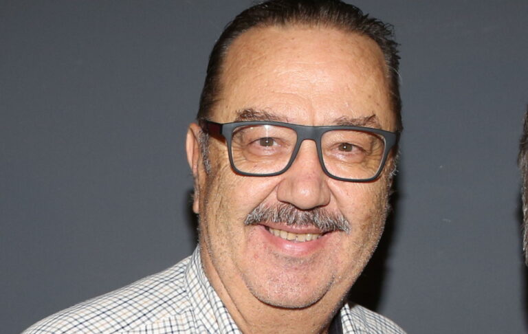 Tάσος Κωστής: «Νiκησα τον καρκiνο με 72 εuρώ σε δημόσιο νοσοκομείο»