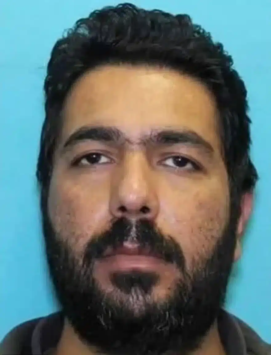 Μητέρα πούλησε το παιδί της μέσα σε σούπερ μάρκετ: «Ήταν δαιμονισμένο» 3 noel4