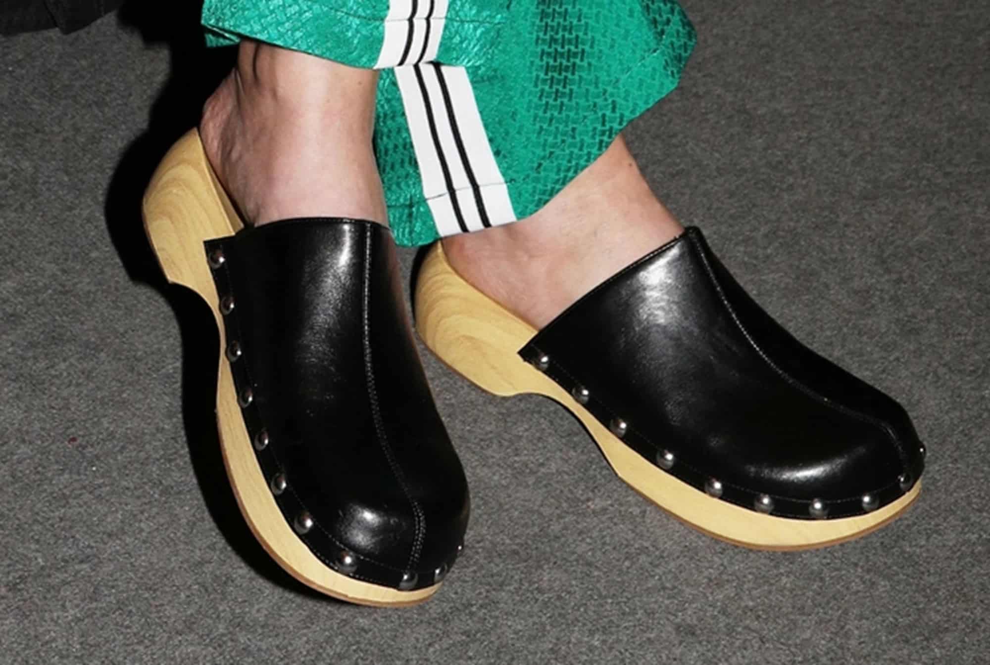 oloi koitoysan ta podia tis i maria naypliotoy pige etsi sto theatro kai magnitise ola ta vlemmata 3 2000x1345 1