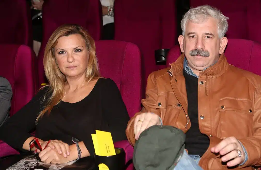 Ανέβασε φωτογραφία μέσα από το νοσοκομείο: Στο νοσοκομείο ο γιος του Πέτρου Φιλιππίδη - H κατάσταση της υγείας του και τα τελευταία νέα 23 stigmiotypo othonis 2023 04 22 220043