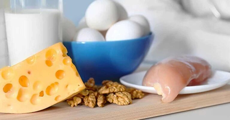 «Καμπανάκι» από τους ειδικούς: Φάτε κρέας, αβγά και γαλακτοκομικά προϊόντα – Είναι βασικές πηγές θρεπτικών συστατικών