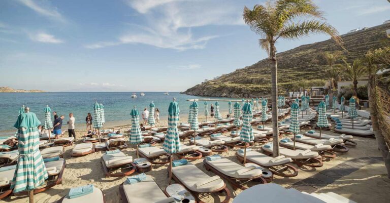 Μύκονος: Πώς γίνεται 500 ευρώ το πρόστιμο εκατομμυρίων ευρώ;