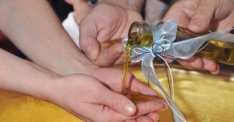 Νονό έκανες κοπέλα μου όχι τράπεζα. Μάθετε στα παιδιά σας κάποια πράγματα! – Μητέρα ξεσπά