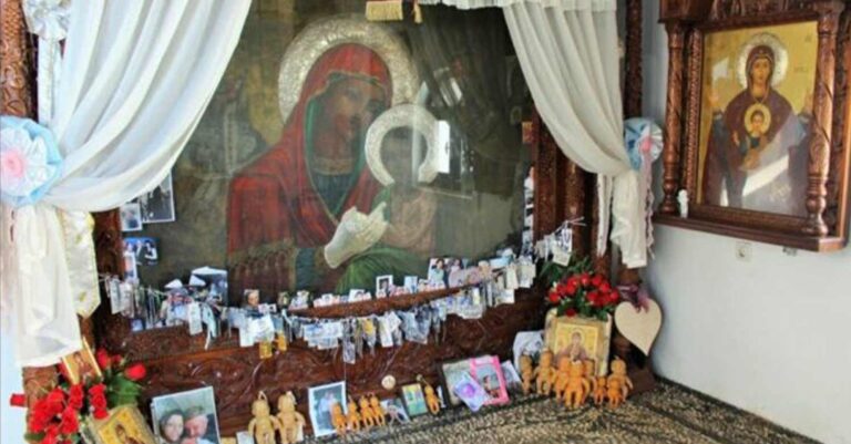 H θαυματουργή εικόνα της Παναγίας Τσαμπίκας στη Ρόδο