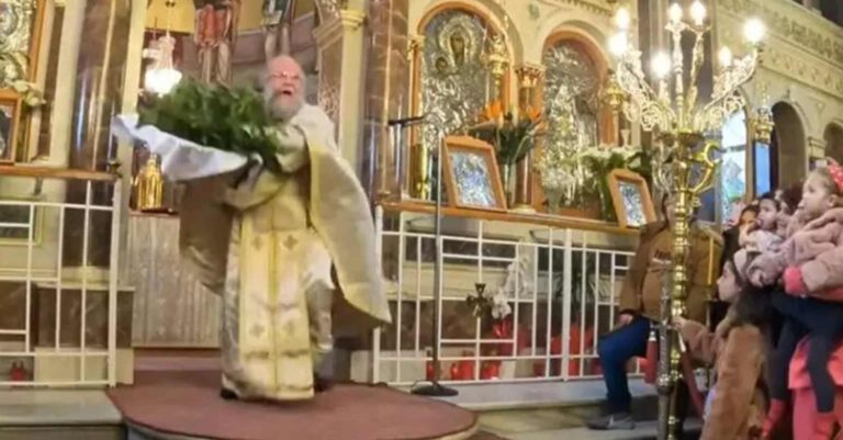 Χαμός και φέτος στην πρώτη Ανάσταση με τον «ιπτάμενο Ιερέα» και το viral σάλτο του
