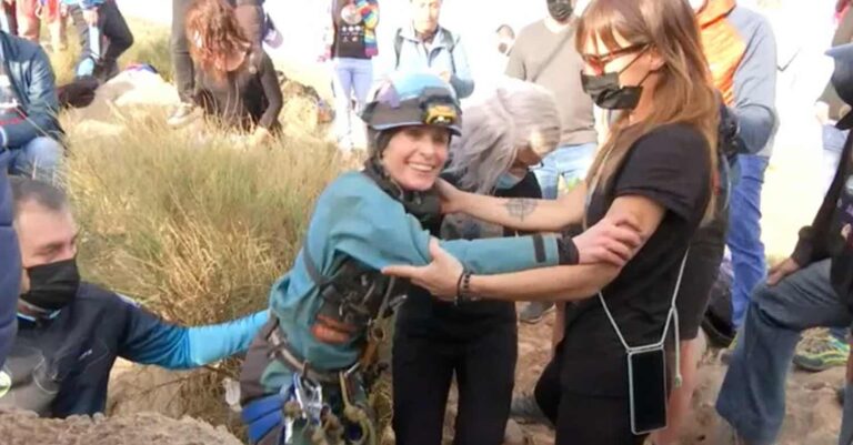 Αθλήτρια βγήκε από σπηλιά μετά από 500 ημέρες. Έζησε σε συνθήκες πλήρους απομόνωσης