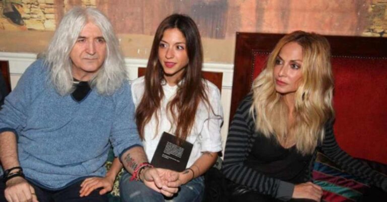 Κόλαφος η Σοφία Καρβέλα: «Δε βλέπω την Άννα Βίσση σα μάνα μου – Με τους γονείς μου δεν υπήρχε ποτέ…»