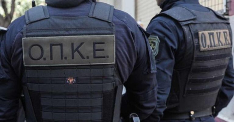 Άνδρες της ΟΠΚΕ έσωσαν ανήλικο που παρασύρθηκε από αυτοκίνητο στην Κηφισίας