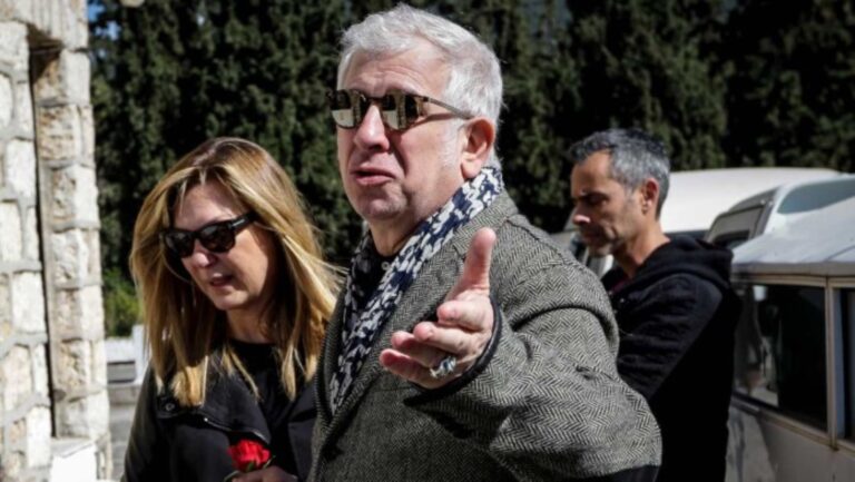 Πεθαiνει από την πείνα ο Πέτρος Φιλιππίδης: Χωρίς δουλειά και φαγητό ο άλλοτε ακριβοπληρωμένος πρωταγωνιστής