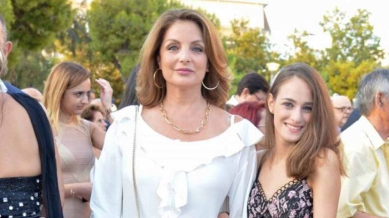 Τρίτο στεφάνι για την Άντζελα Γκερέκου: Αυτός είναι ο 60αρης εκατομμυριούχος που παντρεύεται