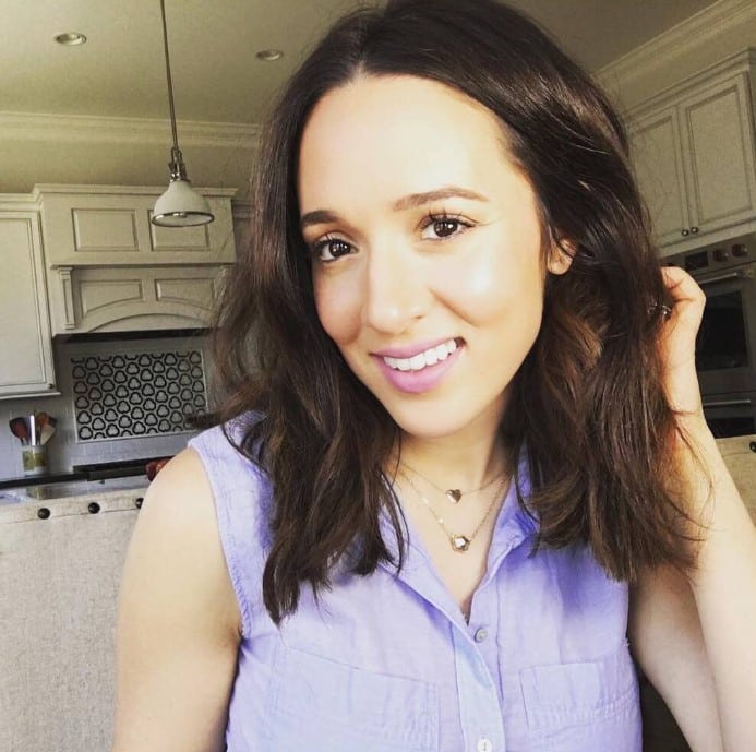 kalomoira saranti to terastio spiti stin ameriki kai oi panemorfes fotografies me ton syzygo kai ta paidia tis 2 693x689 1