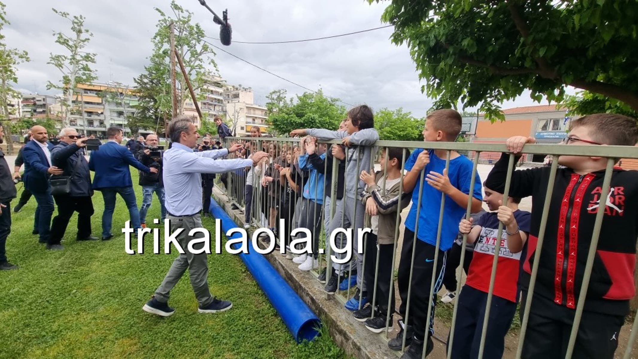 mitsotakis trikala 2 mathites trikalaola 11 05 2023