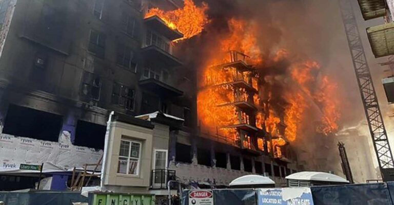 Ανατριχίλα προκαλεί live στο Facebook που ανέβασε εργάτης λίγο πριν καεί από φωτιά που ξέσπασε στη δουλειά του