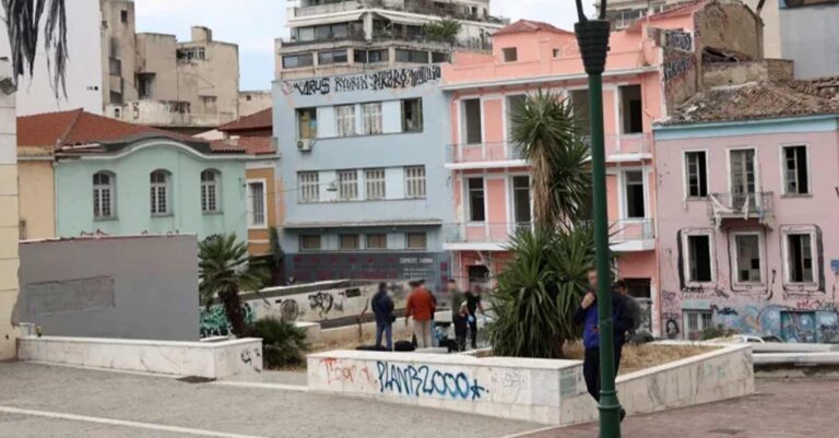 Βαρβάκειος: Ταυτοποιήθηκε η γυναίκα που μαχαιρώθηκε μέχρι θανάτου