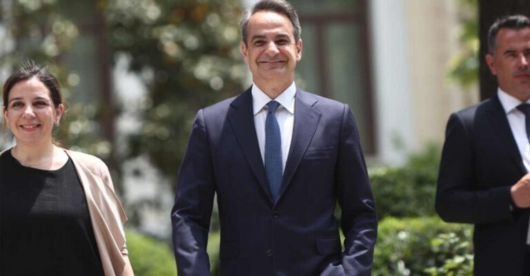 Συνελήφθη 37χρονος που καλούσε σε βιαιοπραγίες, ένοπλη εξέγερση και έβριζε πολιτικούς στα social media