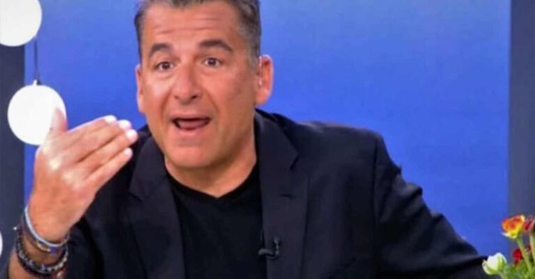 Ξέσπασμα Γιώργου Λιάγκα: «Καλλιτέχνες αριστεροί κουνάνε το δάχτυλο στον κόσμο για το τι ψήφισε – Πόση δημοκρατία είναι αυτό;»