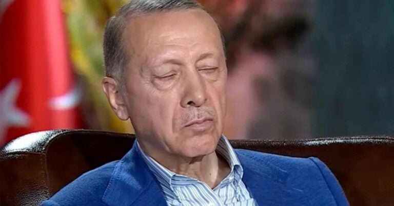 Τουρκία: Ο Ερντογάν… κοιμήθηκε ενώ έδινε διακαναλική συνέντευξη