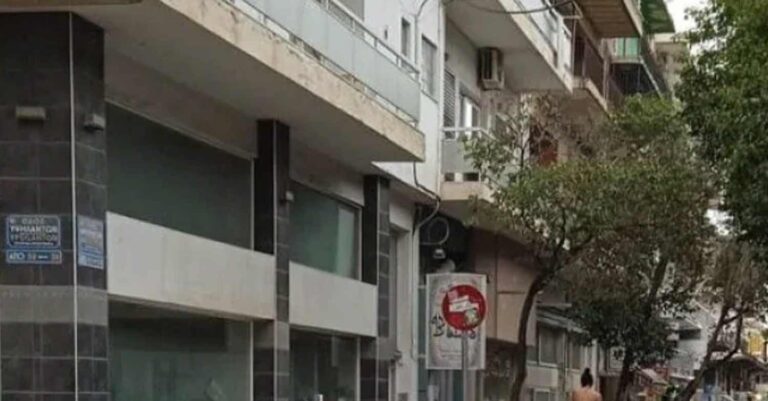 Χανιά: Πέταξε τα ρούχα της και ανέβηκε γuμνή πάνω σε αυτοκίνητο