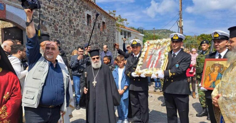 Χιλιάδες προσκυνητές στον Ταξιάρχη του Μανταμάδου – Κυριακή των Μυροφόρων στο ιερό προσκύνημα