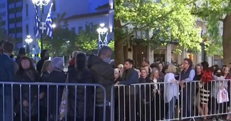 Μητρόπολη Αθηνών: Ατελείωτες ουρές πιστών από τα ξημερώματα για την θαυματουργή εικόνα «Άξιον Εστί»