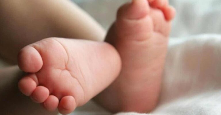Αδιανότο: 16χρονη μητέρα σκότωσε το μωρό της με υπερβολική δόση παρακεταμόλης