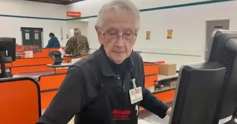 ΗΠΑ: Ταμίας 91 ετών βγήκε επιτέλους στη σύνταξη χάρη σε διαδικτυακό έρανο 80.000 δολαρίων