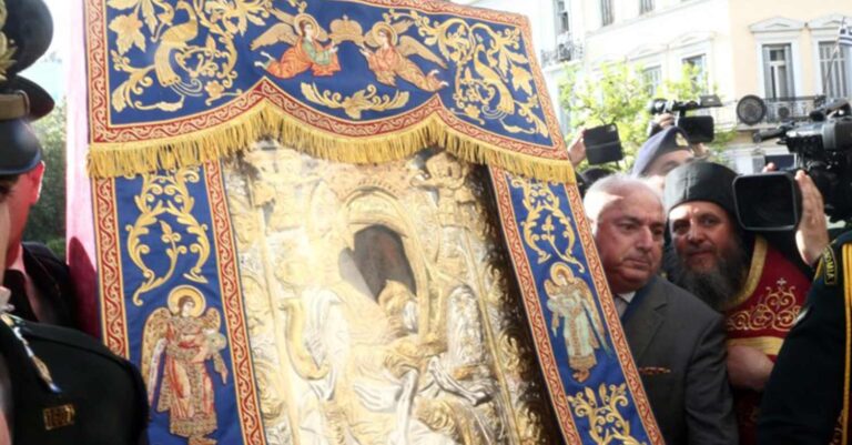 Παράταση παραμονής της εικόνας της Παναγιάς του «Άξιον Εστί» στην Μητρόπολη Αθηνών