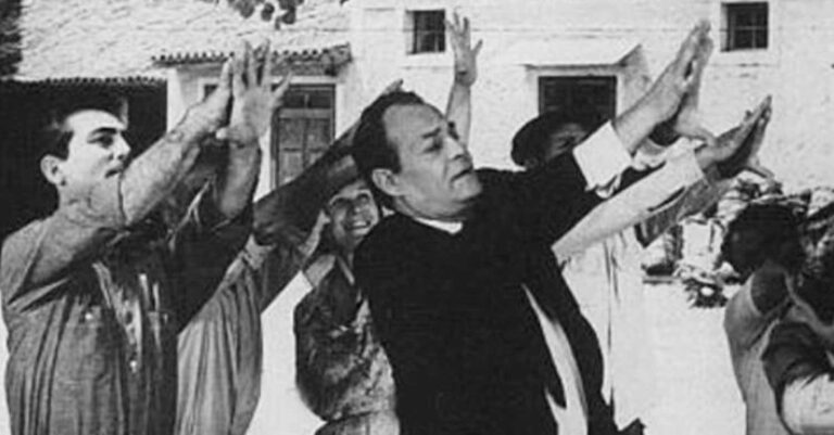 Τα θρυλικά φάσκελα στον υπουργό Μαυρογιαλούρο που έγραψαν ιστορία