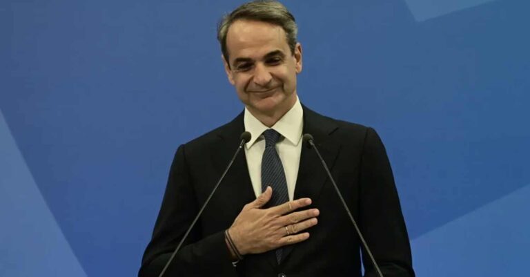 «Περήφανος και συγκινημένος» ο Μητσοτάκης: «Η ΝΔ έχει την έγκριση των πολιτών να προχωρήσει αυτοδύναμη»