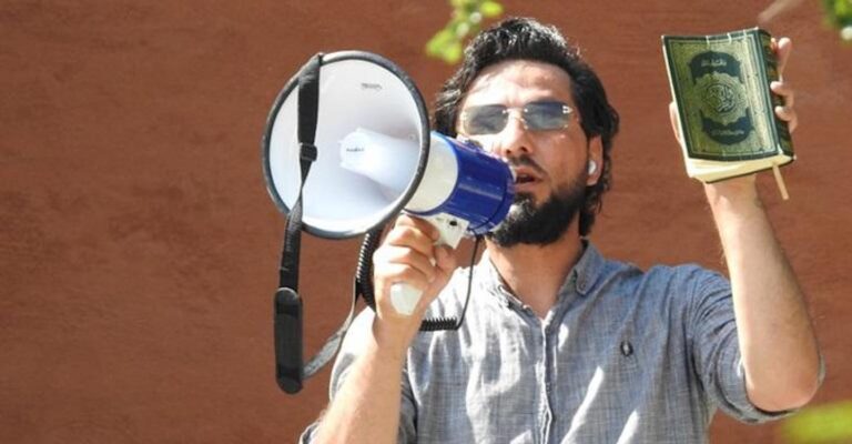 Σουηδία: Νέο περιστατικό με κάψιμο του Κορανίου στη Στοκχόλμη – Προκάλεσε οργή στην Τουρκία