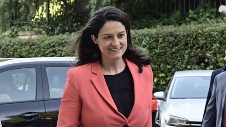 «Βόμβα» για τη Νίκη Κεραμέως: Πάνω από ένα εκατομμύριο ευρώ μόνο στην Deutsche Bank