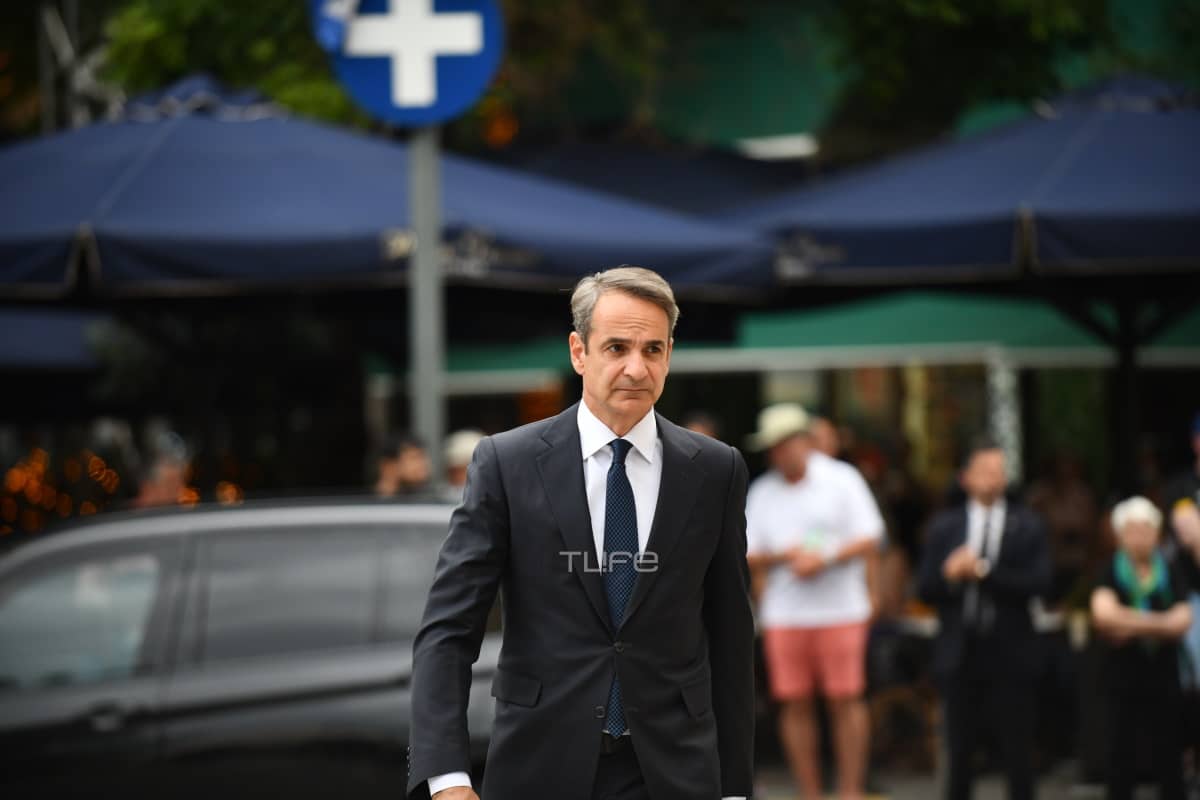 Θλίψη στην κηδεία του Γιάννη Μαρκόπουλου: Το τελευταίο αντίο στον μεγάλο μουσικοσυνθέτη 9 7 1