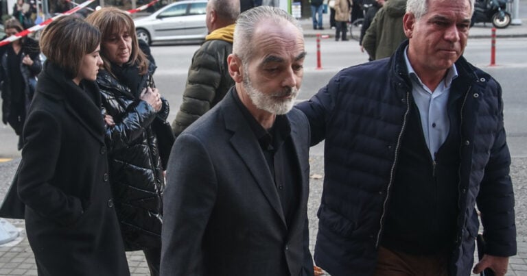 Το «ευχαριστώ» των γονιών του Άλκη Καμπανού: «Η εισαγγελέας ήταν καταιγιστική και συγκλονιστική»