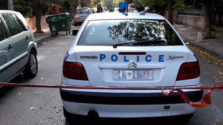 Χανιά: Ξυλοκόπησε τη σύζυγό του και το γιο του με τη βοήθεια του αδελφού του