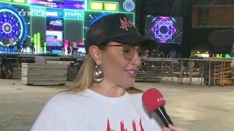 «Έχουν πει άσχημα πράγματα για εμένα…»: Η Έλενα Παπαρίζου «έσπασε» για πρώτη φορά τη σιωπή της