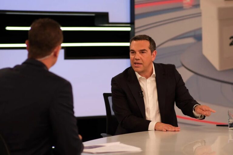 Αλέξης Τσίπρας: «Αντί για αστείες δικαιολογίες να πουν μια συγνώμη για τις ζωές που χάθηκαν»