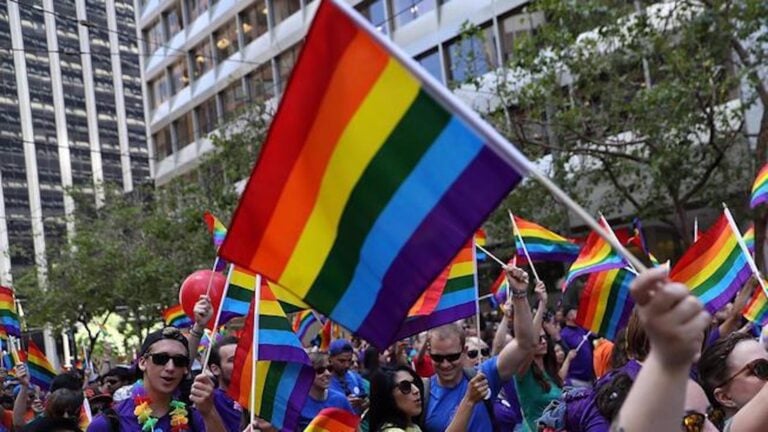 Καβάλα: Φυλάκιση σε γονείς που κατήγγειλε ο γιος τους για βίαιη συμπεριφορά όταν τους είπε ότι είναι γκέι