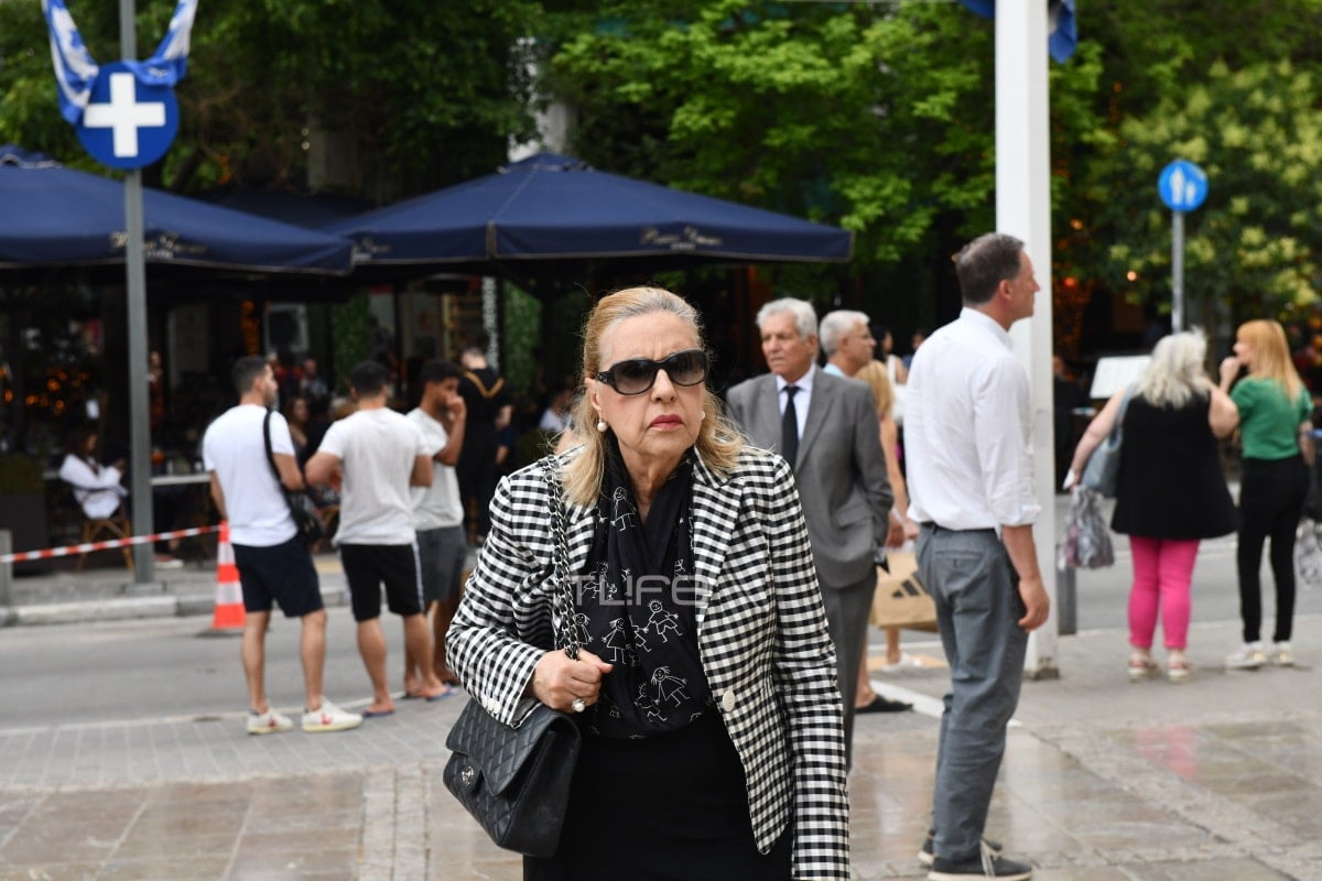 Θλίψη στην κηδεία του Γιάννη Μαρκόπουλου: Το τελευταίο αντίο στον μεγάλο μουσικοσυνθέτη 14 markopoulos8