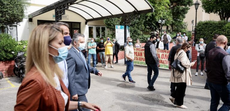 Αποδοκίμασαν τον Κυριάκο Μητσοτάκη στο νοσοκομείο «Άγιος Σάββας»