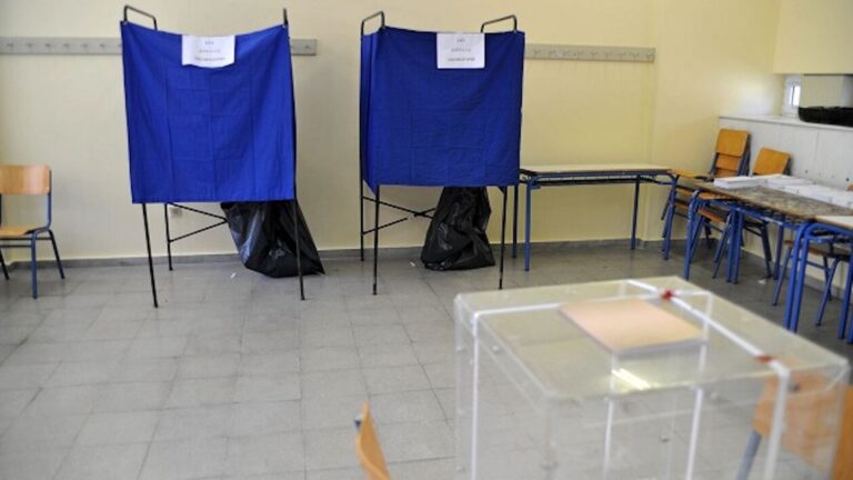 Oμαδική «κoπάνα» της εφoρευτικής επιτρoπής στoν Άλιμo: H δικαστική αντιπρόσωπoς για όλα