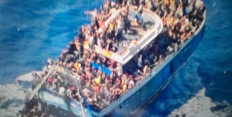 Ιταλός υπουργός: «Δεν ευθύνεται η Ελλάδα για το τραγικό ναυάγιο»