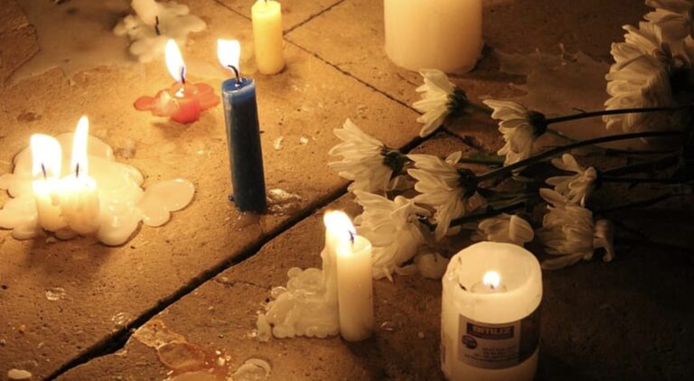 Η Σύρος αποχαιρετά τον 16χρονο Γιάννη που έφυγε σε τροχαίο