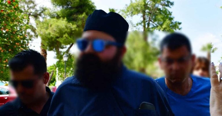 Σοκ με όσα λέει ο σάτυρος ιερέας για τα χυδαία μηνύματα προς τον 12χρονο: «Έκανα διαδικτυακό σeξ»