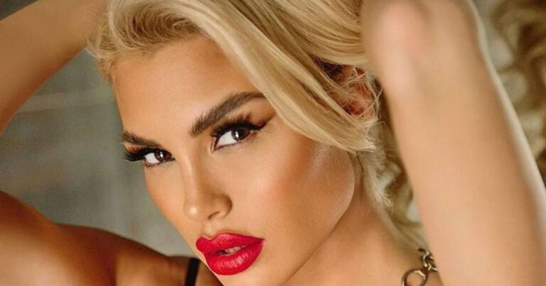 «Παραμιλάει» και ο… Σχίζας: Η Αλεξάνδρα Παναγιώταρου με μαγιό είναι το όνειρο κάθε άντρα