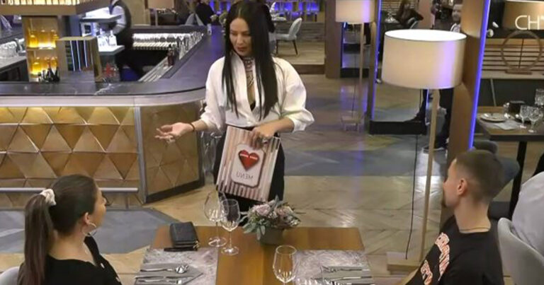 Παίκτης-γύπας πήγε στο First Dates ενώ ήταν δεσμευμένος – Η αντίδραση της συντρόφου του