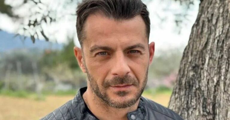 «Την έπεσες στη γυναίκα μου και μας χώρισες!»: Ευθεία επίθεση στον Γιώργο Αγγελόπουλο – Ο τραγουδιστής που τον κατηγορεί δημόσια