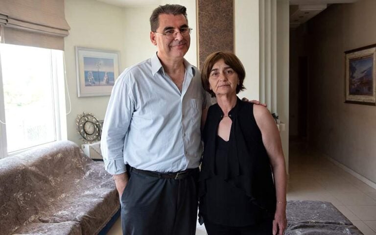 «Αντί για στέφανα, προσκύνησα ένα κλειστό λευκό φέρετρο»: Συγκλονίζει η μητέρα της Ελένης Τοπαλούδη