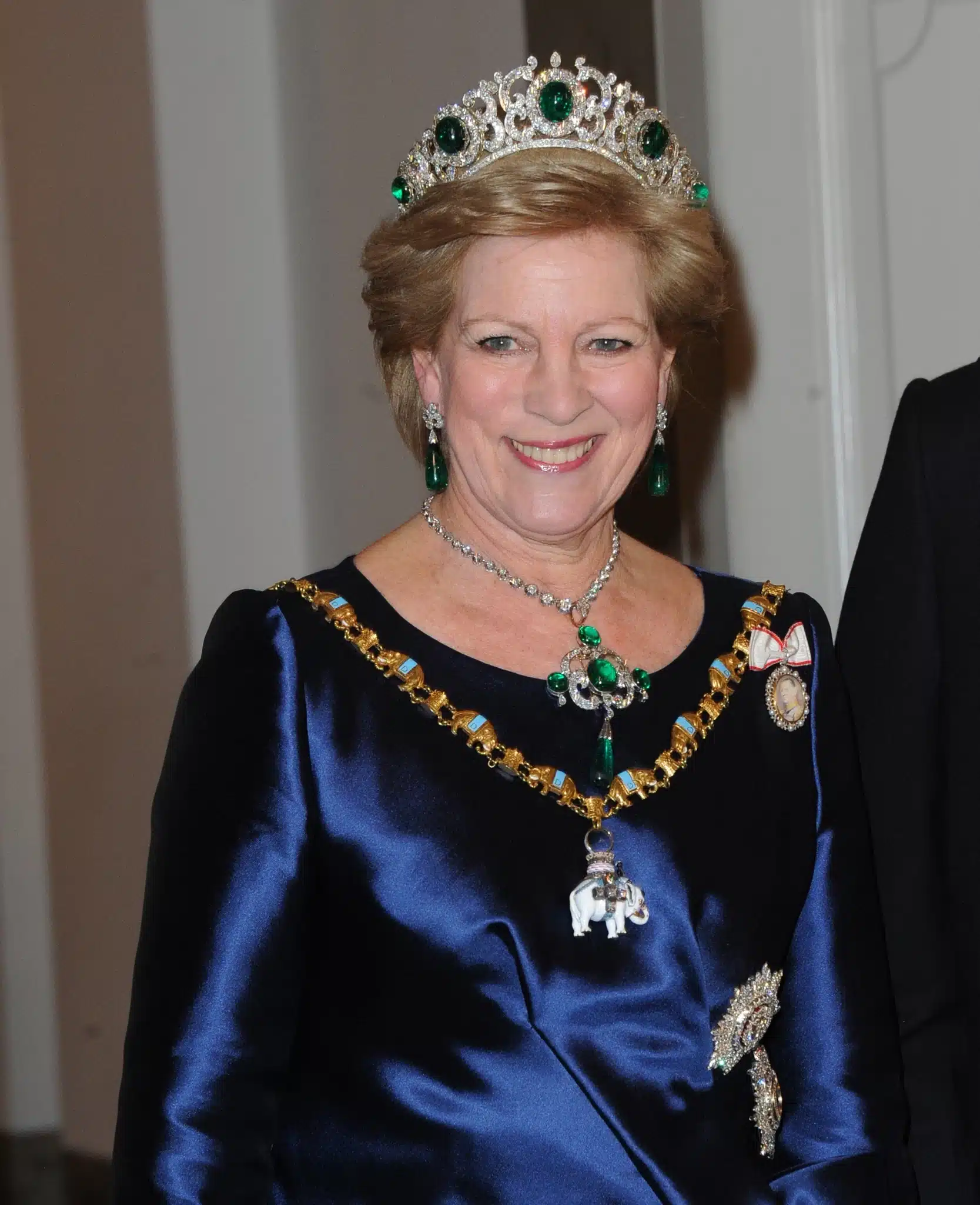 Αιθέρια και ντελικάτη με Zara: Η Άννα Μαρία απέδειξε ότι το στιλ δεν είναι συνώνυμο των πανάκριβων ρούχων 21 QUEEN ANNA MARIA