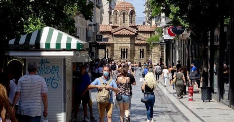 Θερινές εκπτώσεις 2023: Προαιρετικά ανοικτά τα καταστήματα την Κυριακή 16 Ιουλίου