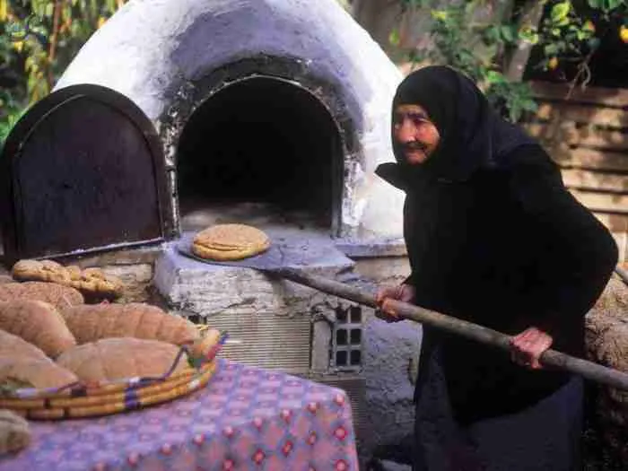 33 συγκινητικές φωτογραφίες ανθρώπων που έμειναν πίσω στο χωριό